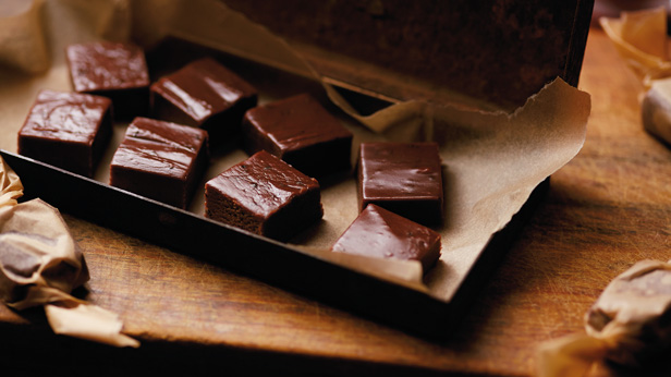 Valentine's Day Desserts: Dark Chocolate Fudge Recipe #MyHallmark #MyHallmarkIdeas