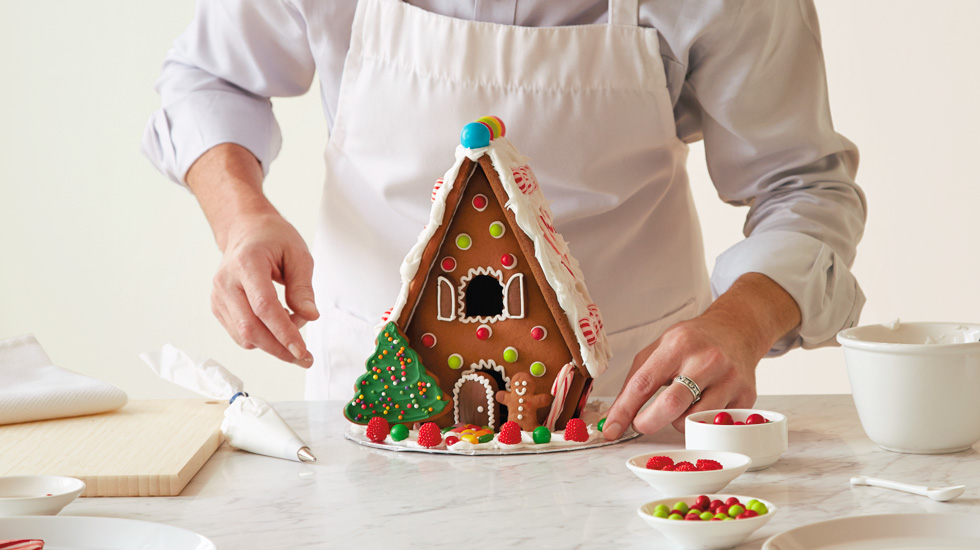 How to Make a Gingerbread House Hallmark Ideas & Inspiration