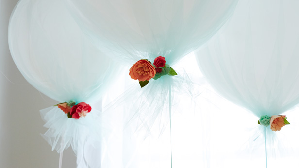 Bridal Shower Decorations: Balloon bouquets #MyHallmark #MyHallmarkIdeas
