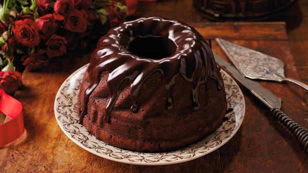 Valentine's Day Desserts: Black Russian Bundt Cake Recipe #MyHallmark #MyHallmarkIdeas