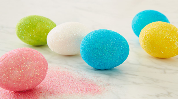Easter egg ideas: Glitter #MyHallmark #MyHallmarkIdeas