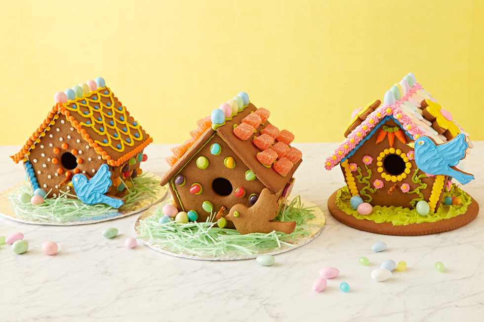 Gingerbread House Ideas & Step-by-Step: Spring Gingerbread Birdhouse Ideas @hallmarkstores @hallmarkstoresIdeas