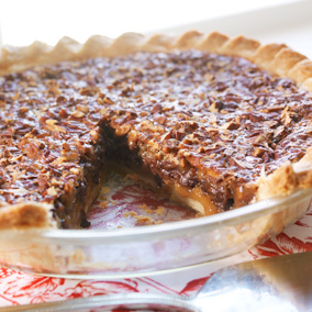 Kentucky Derby Recipes: Chocolate-Pecan Pie #MyHallmark #MyHallmarkIdeas