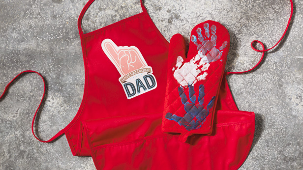 Homemade Father's Day Gifts: Batter Up Crafts & Free Printables #MyHallmark #MyHallmarkIdeas