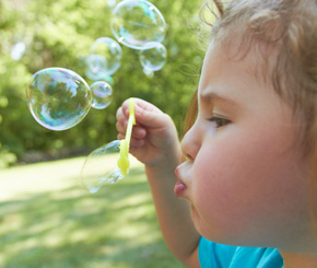 Summer Fun: Blowing Bubbles #MyHallmark #MyHallmarkIdeas