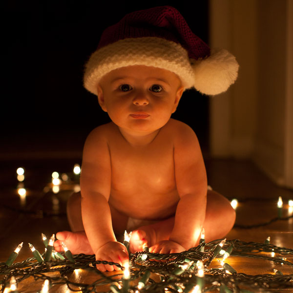 Baby Christmas picture ideas: 7 best holiday pictures and props