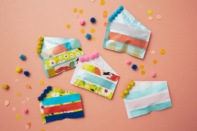 Cake Slice Favor Pouches made of gift wrap.