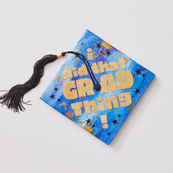27 Graduation Cap Design Ideas 2021 - How to Decorate a Graduation Cap