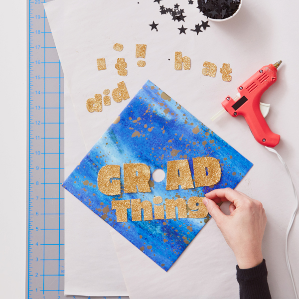 50 Graduation Cap Ideas 2024 - How to Decorate a Graduation Cap
